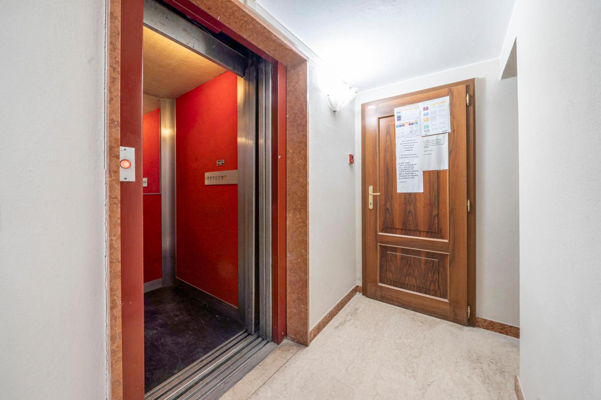 Via Emilia Centro - Stupendo Appartamento A Modène Extérieur photo