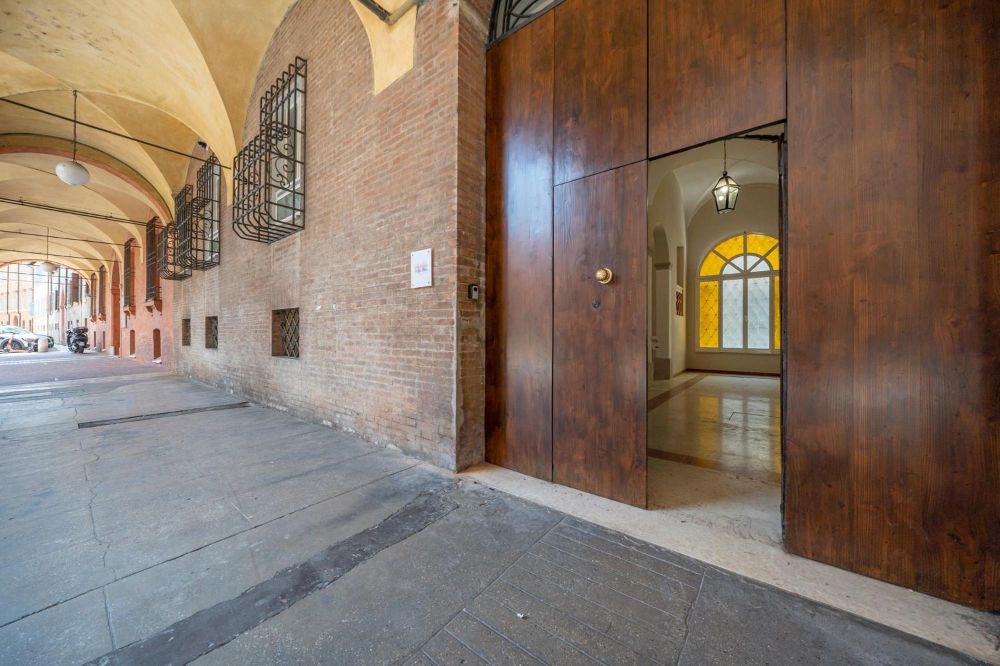Via Emilia Centro - Stupendo Appartamento A Modène Extérieur photo